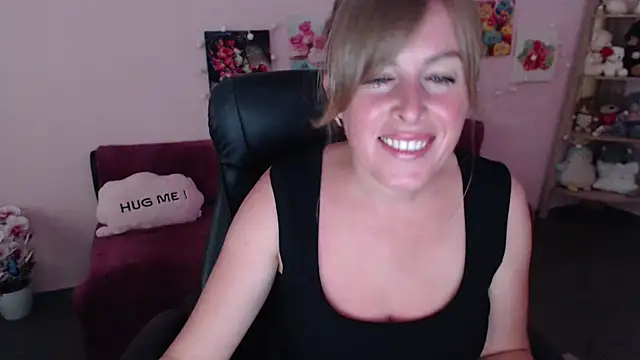 Snapshot of Hot_Milady chatting on 07/08/26, 07:53 Hot Milady online show from 07/08/26, 07:53