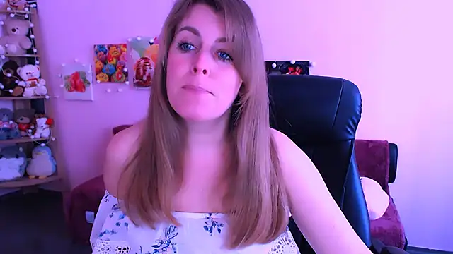 Hot Milady online show from 03/23/26, 08:14