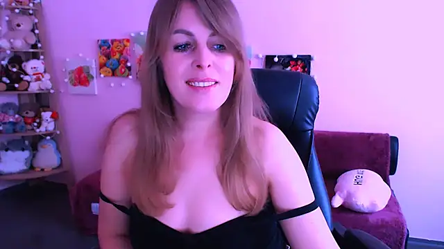 Hot Milady online show from 03/20/26, 08:48