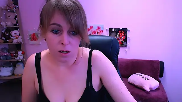 Hot Milady online show from 03/11/26, 08:19