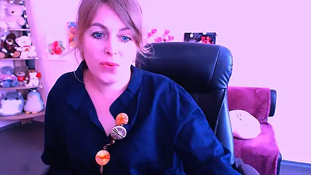 Hot Milady online show from 04/03/26, 07:37