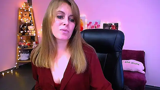 Hot Milady online show from 12/19/25, 08:38