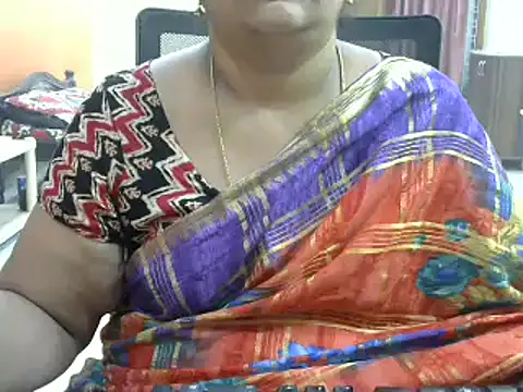 Snapshot of Naughty_Nityaa chatting on 02/20/25, 02:35 Naughty Nityaa online show from 02/20/25, 02:35
