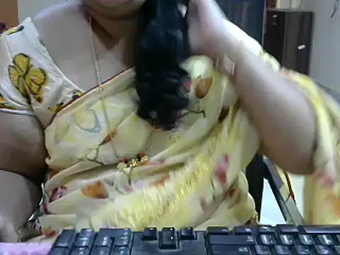 Snapshot of Naughty_Nityaa chatting on 02/23/25, 07:55 Naughty Nityaa online show from 02/23/25, 07:55