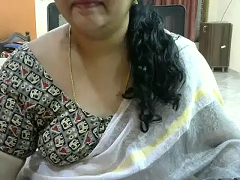 Snapshot of Naughty_Nityaa chatting on 02/17/25, 05:23 Naughty Nityaa online show from 02/17/25, 05:23