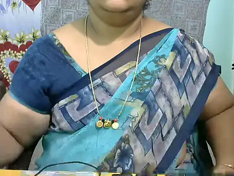 Snapshot of Naughty_Nityaa chatting on 03/08/25, 05:33 Naughty Nityaa online show from 03/08/25, 05:33