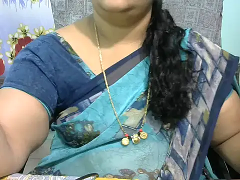 Snapshot of Naughty_Nityaa chatting on 03/08/25, 05:59 Naughty Nityaa online show from 03/08/25, 05:59