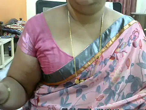 Snapshot of Naughty_Nityaa chatting on 02/21/25, 01:22 Naughty Nityaa online show from 02/21/25, 01:22