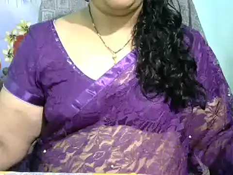 Snapshot of Naughty_Nityaa chatting on 03/18/25, 06:39 Naughty Nityaa online show from 03/18/25, 06:39