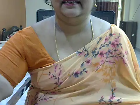Snapshot of Naughty_Nityaa chatting on 02/19/25, 06:55 Naughty Nityaa online show from 02/19/25, 06:55