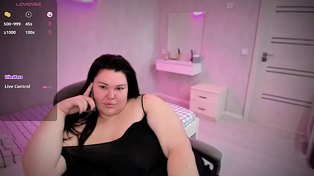 NicaMeow online show from 12/04/25, 12:04