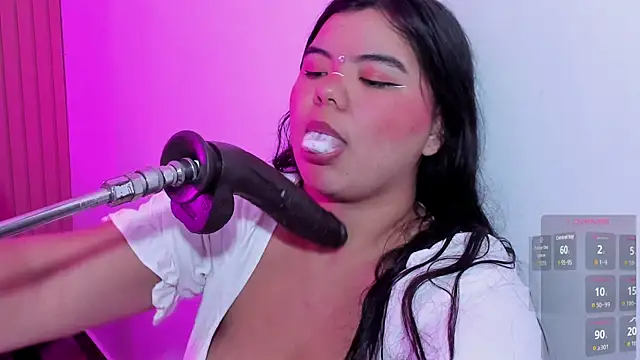 klhoe boobs online show from 03/30/26, 04:47