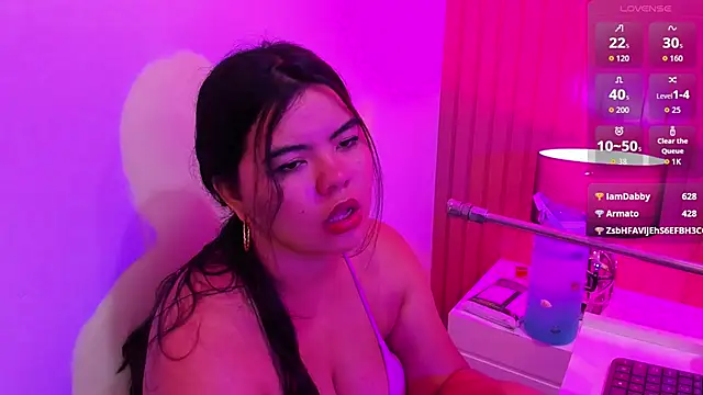 Snapshot of klhoe_boobs chatting on 02/19/26, 03:47 klhoe boobs online show from 02/19/26, 03:47