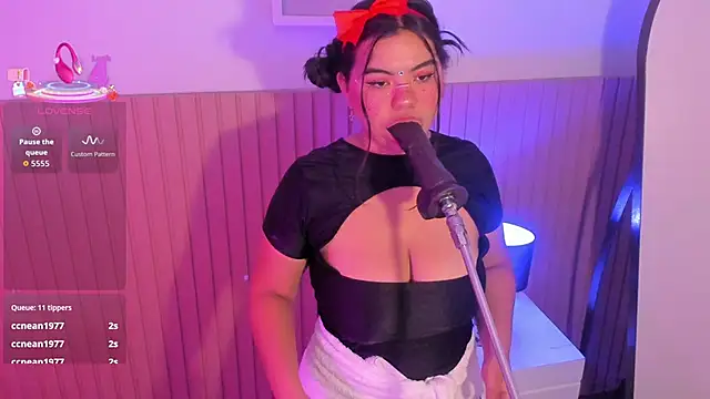 klhoe boobs online show from 04/04/26, 04:08