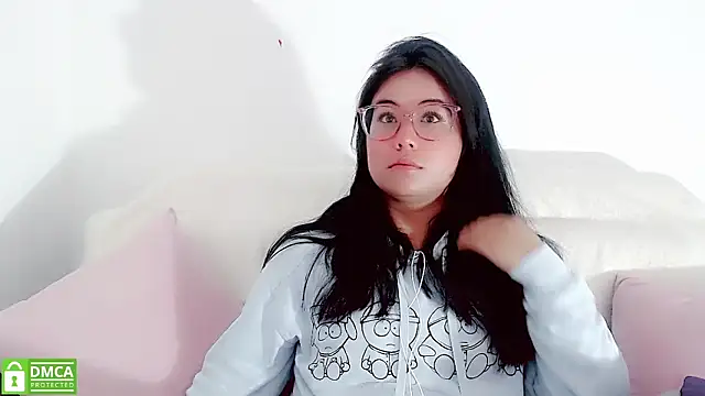 Snapshot of mariana_katto chatting on 02/25/25, 05:08 mariana katto online show from 02/25/25, 05:08