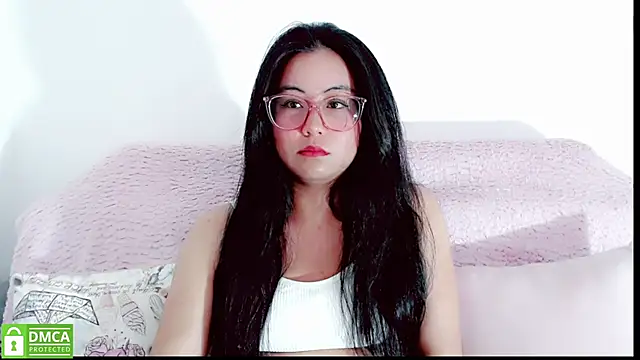 Snapshot of mariana_katto chatting on 09/25/25, 05:52 mariana katto online show from 09/25/25, 05:52