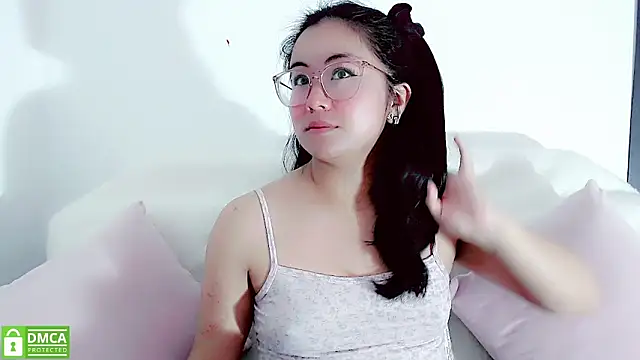 Snapshot of mariana_katto chatting on 02/26/25, 05:00 mariana katto online show from 02/26/25, 05:00