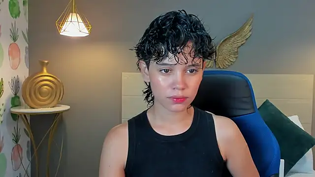 Snapshot of fernanda_indie chatting on 02/11/25, 12:04 fernanda indie online show from 02/11/25, 12:04