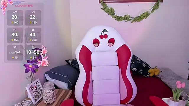 Snapshot of fernanda_indie chatting on 02/19/25, 02:33 fernanda indie online show from 02/19/25, 02:33