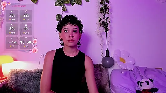 Snapshot of fernanda_indie chatting on 09/30/25, 03:12 fernanda indie online show from 09/30/25, 03:12