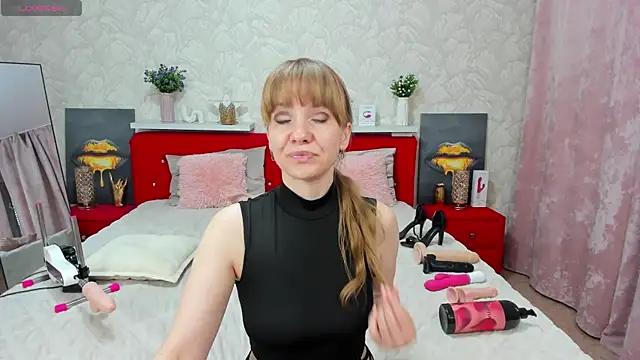 Snapshot of KattyPeachX chatting on 07/03/26, 01:12 KattyPeachX online show from 07/03/26, 01:12