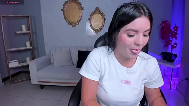 ValeriaRoldanX online show from 03/13/26, 10:31