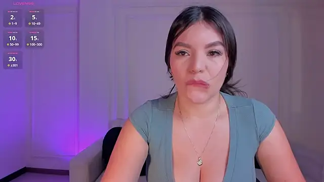 ValeriaRoldanX online show from 07/11/26, 11:43