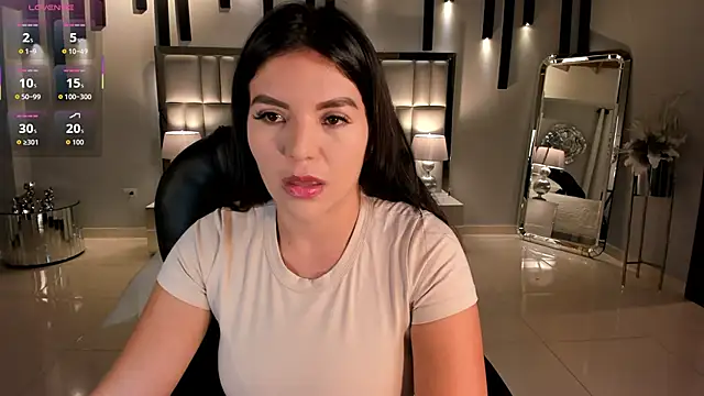 ValeriaRoldanX online show from 11/19/25, 03:17