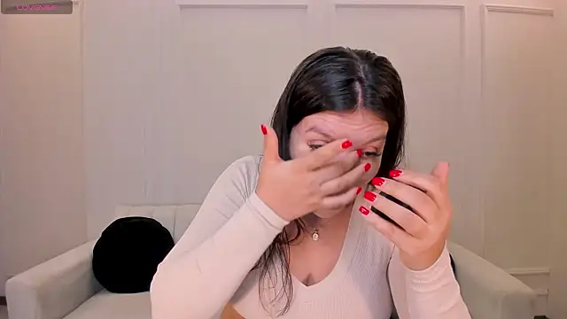 ValeriaRoldanX online show from 06/16/26, 06:19