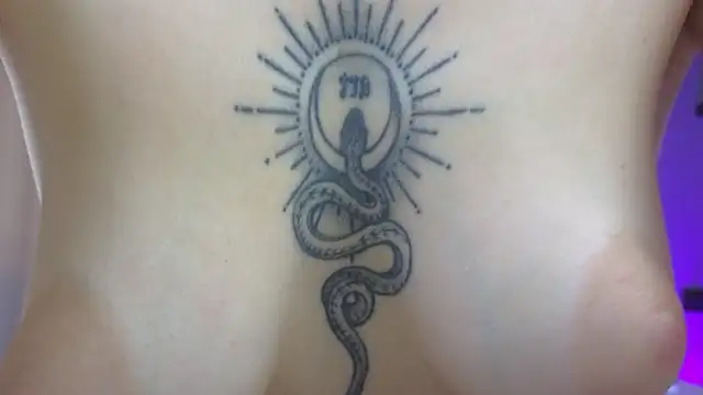 Snapshot of Your_Auggie chatting on 11/15/25, 08:18 Your Auggie online show from 11/15/25, 08:18