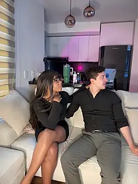 tiana nave online show from 04/08/26, 01:34