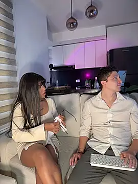 tiana nave online show from 04/01/26, 09:01