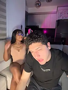 tiana nave online show from 04/14/26, 02:27