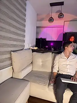 tiana nave online show from 03/27/26, 02:42