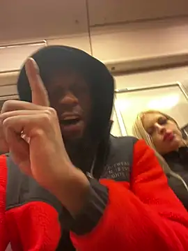 MacTroy online show from 04/12/26, 08:12