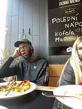 MacTroy online show from 04/06/26, 02:51