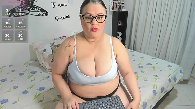 Snapshot of barbaara__ chatting on 07/08/26, 02:51 barbaara online show from 07/08/26, 02:51