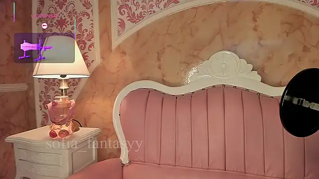 Snapshot of Sofia_fantasyy chatting on 11/22/25, 12:48 Sofia fantasyy online show from 11/22/25, 12:48