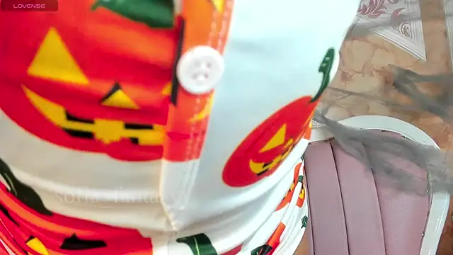 Snapshot of Sofia_fantasyy chatting on 10/13/25, 12:40 Sofia fantasyy online show from 10/13/25, 12:40