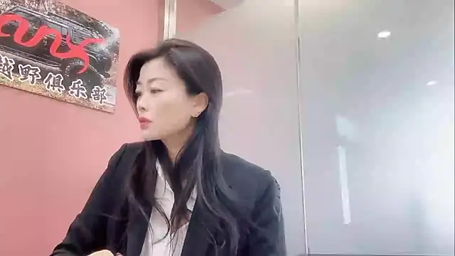 QianF-666 online show from 11/25/25, 02:23