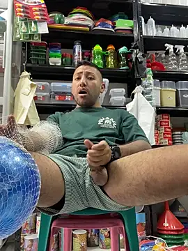 JuanZapata33 online show from 09/10/25, 05:01