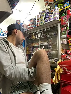 JuanZapata33 online show from 02/27/26, 09:36