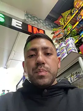 JuanZapata33 online show from 02/26/26, 09:59