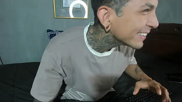 Travistanner 28 online show from 02/23/26, 03:01