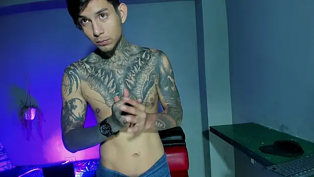 Travistanner 28 online show from 09/25/25, 12:22