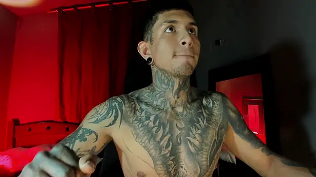 Travistanner 28 online show from 03/25/26, 08:25