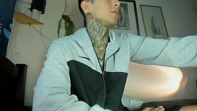 Travistanner 28 online show from 04/13/26, 10:03