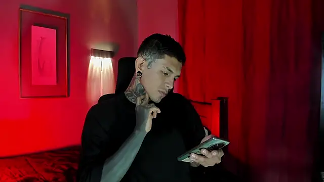 Travistanner 28 online show from 03/19/26, 05:57