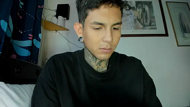 Travistanner 28 online show from 04/14/26, 04:01