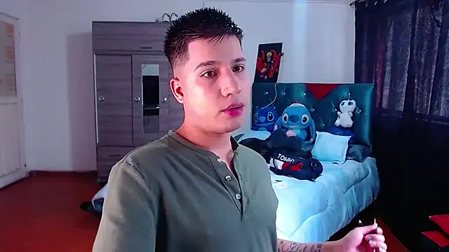 Snapshot of Randy_horny chatting on 04/05/26, 08:26 Randy horny online show from 04/05/26, 08:26